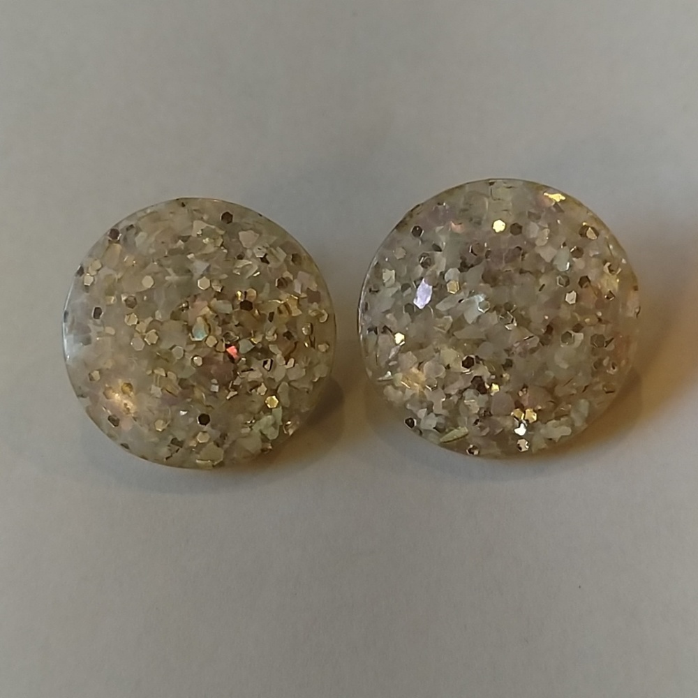 Vintage clip on earrings